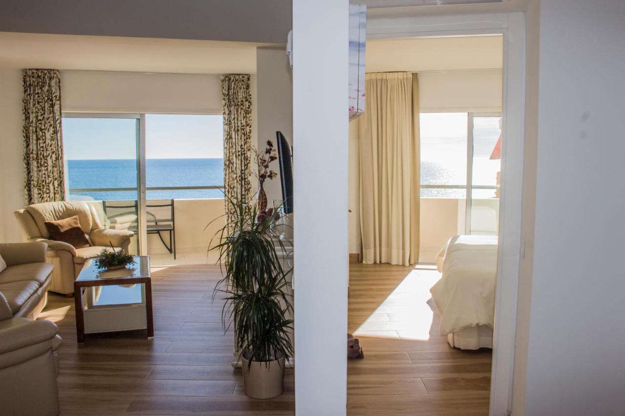 Beachfront Apartment In Fuengirola With Sea Views Exterior foto