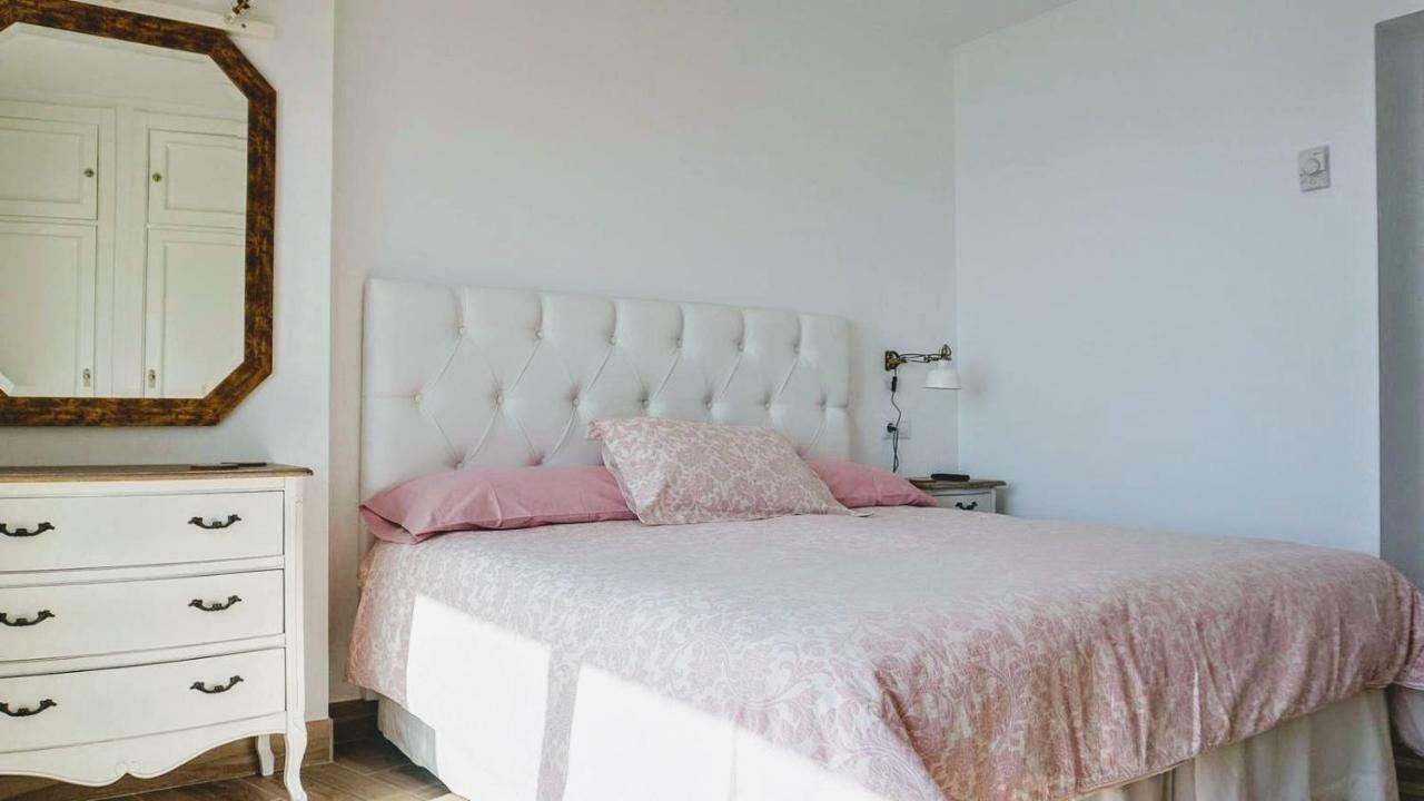 Beachfront Apartment In Fuengirola With Sea Views Exterior foto